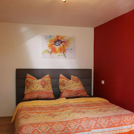 Red House 1 *